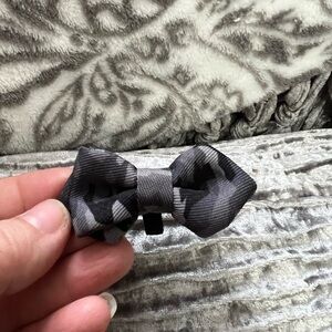 Elegant Black and Gray Bow Tie